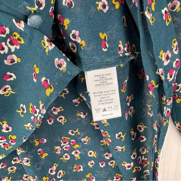 1. State Green Teal Red Floral Chiffon Blouse V-Neck Sheer Sleeves Size Medium - Picture 4 of 4